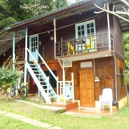 Cheers Garden Chalet Kampong Ayer Batang Exterior photo