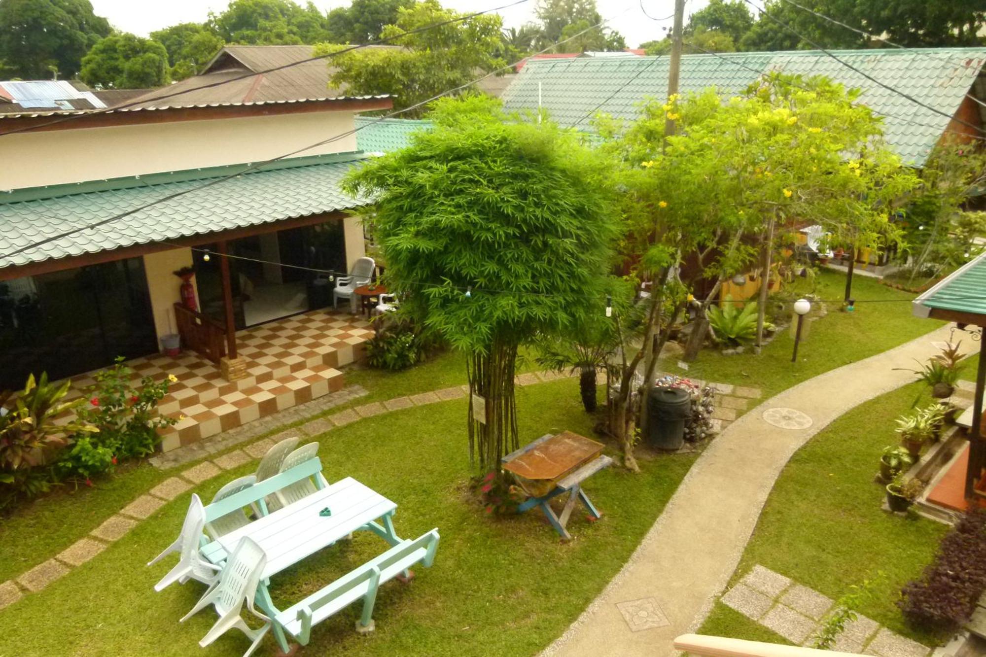 Cheers Garden Chalet Kampong Ayer Batang Exterior photo