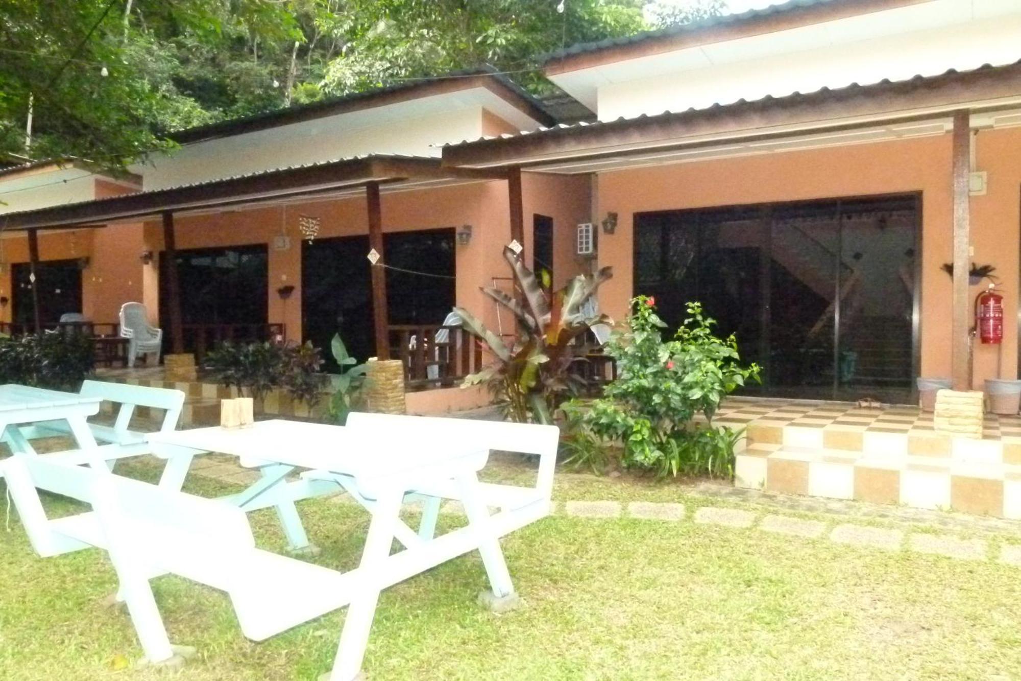 Cheers Garden Chalet Kampong Ayer Batang Exterior photo
