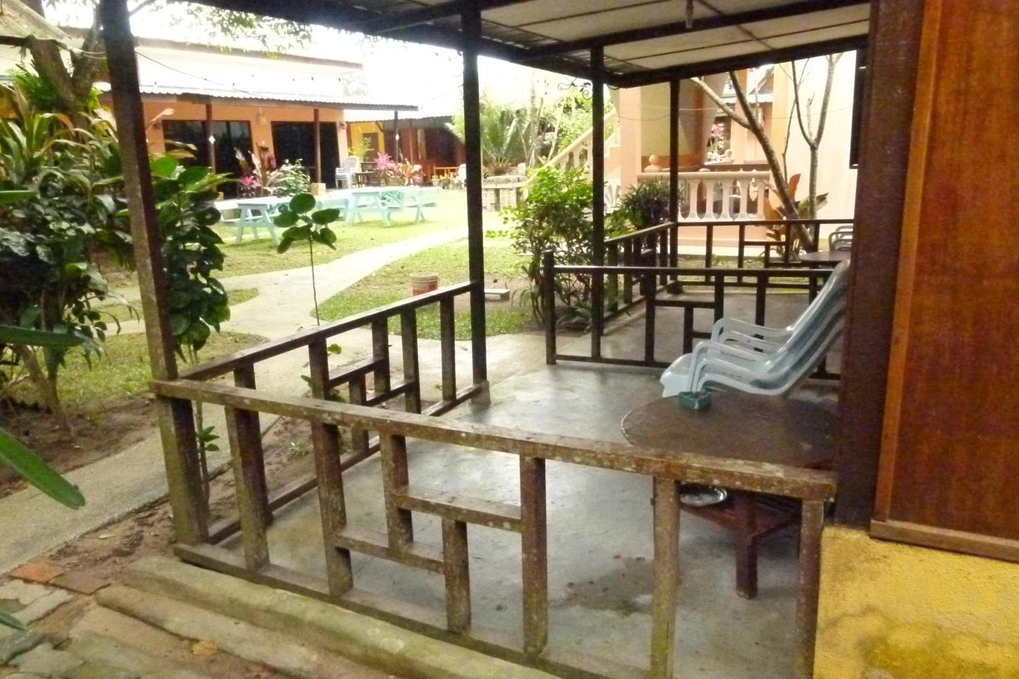 Cheers Garden Chalet Kampong Ayer Batang Exterior photo