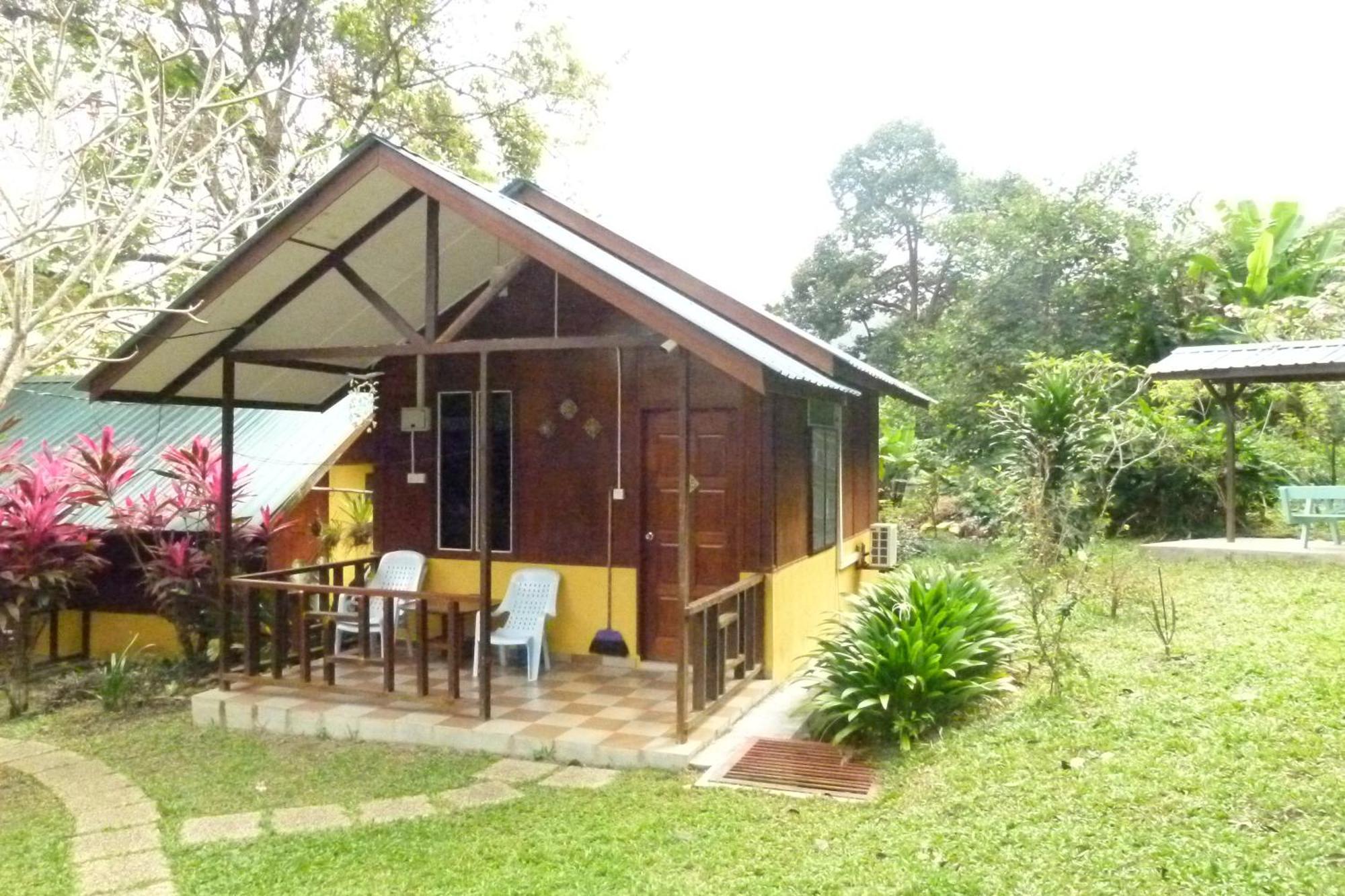 Cheers Garden Chalet Kampong Ayer Batang Exterior photo