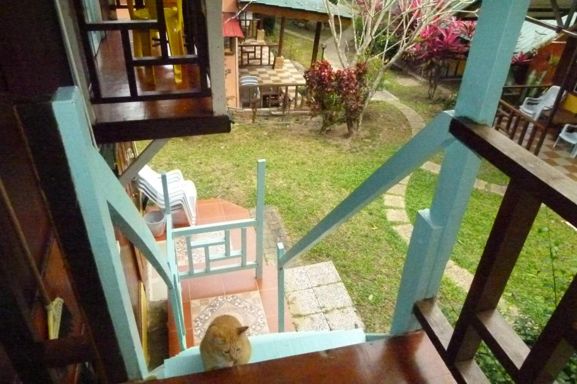 Cheers Garden Chalet Kampong Ayer Batang Exterior photo
