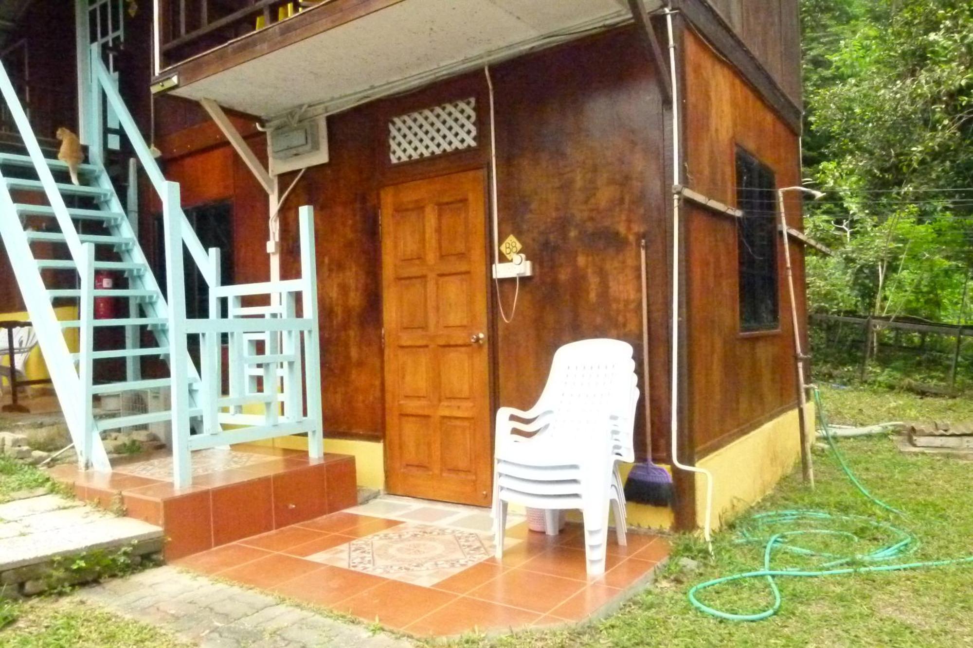 Cheers Garden Chalet Kampong Ayer Batang Exterior photo